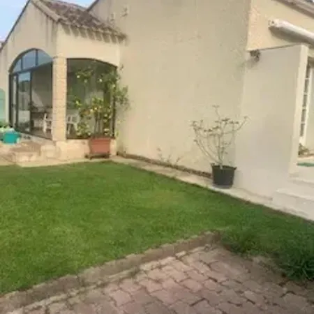 Villa Familiale Avec Piscine A Milhaud - 100 M²_2 Villa Milhaud
